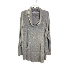 Torrid Super Soft Plus Size Light‎ Gray Hoodie Size 2 Pullover Kangaroo Pocket